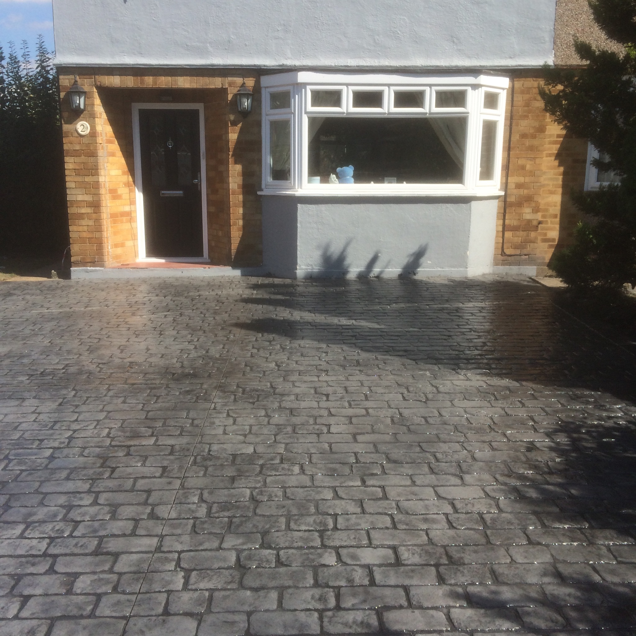 Lakeland Cobble, Colour Platinum Grey & Charcoal